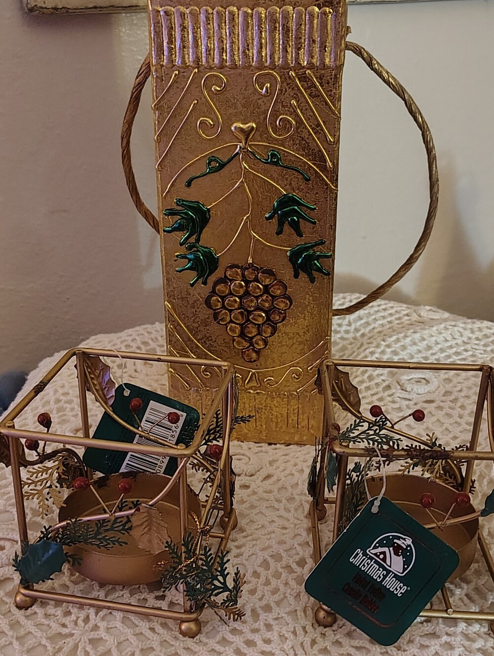 🥁 3 Pc Gold Christmas Decor Set Tall Grape Box Vessel 2 Votive Candle Holders